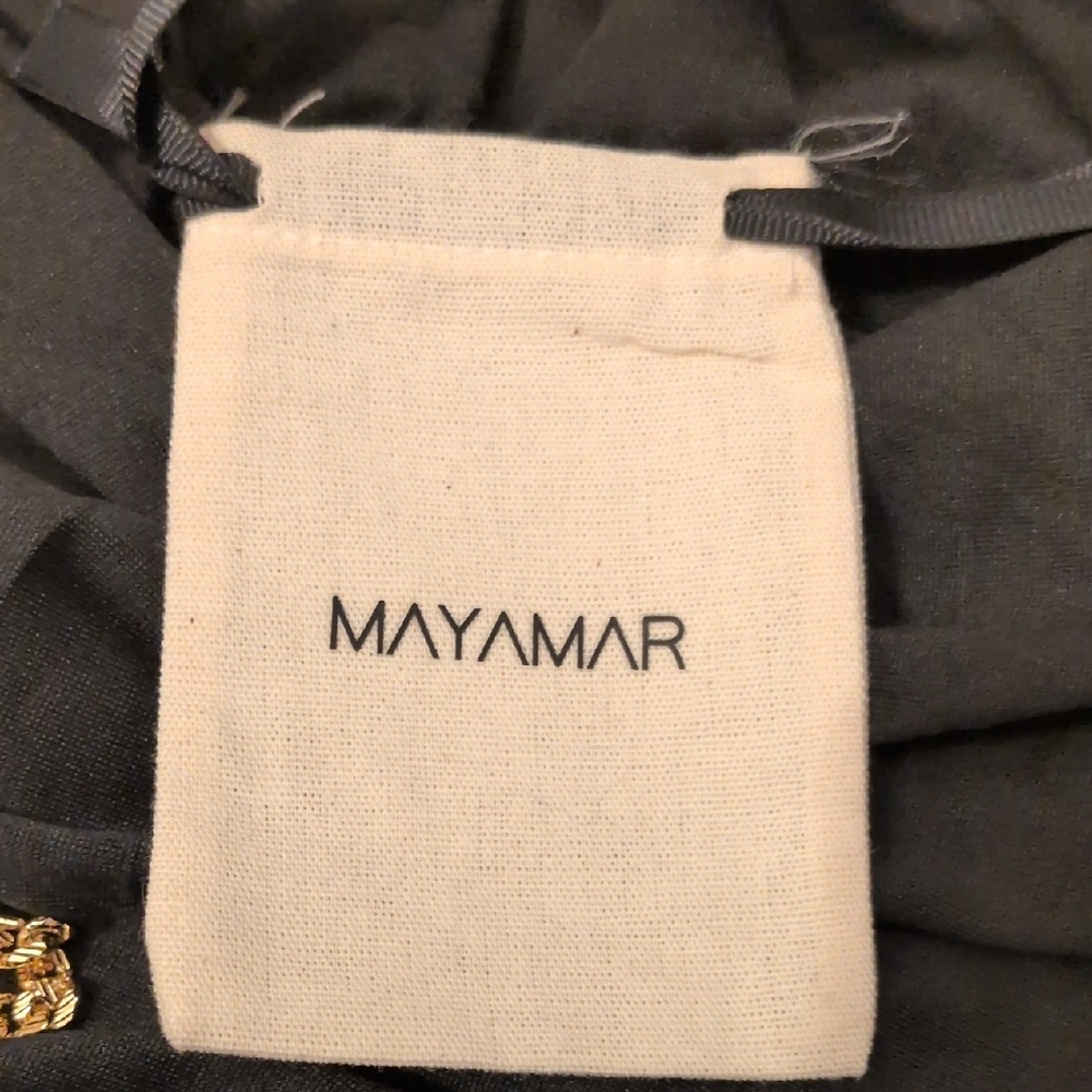 MAYAMAR Gold Curb Chain Necklace - Picture 6 of 9